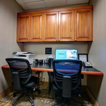 Hampton Inn & Suites By Hilton - Rockville Centre Εξωτερικό φωτογραφία