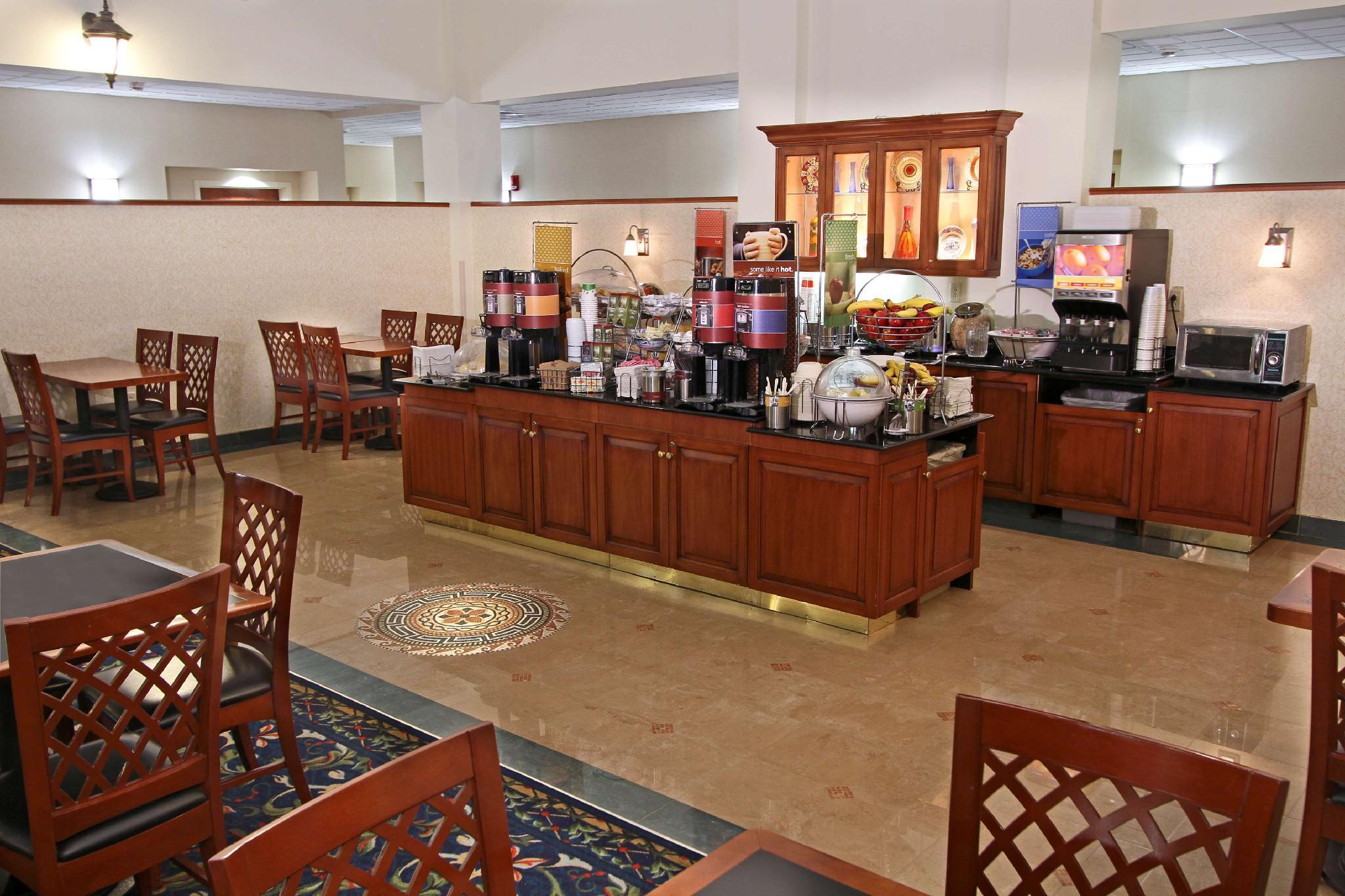 Hampton Inn & Suites By Hilton - Rockville Centre Εξωτερικό φωτογραφία