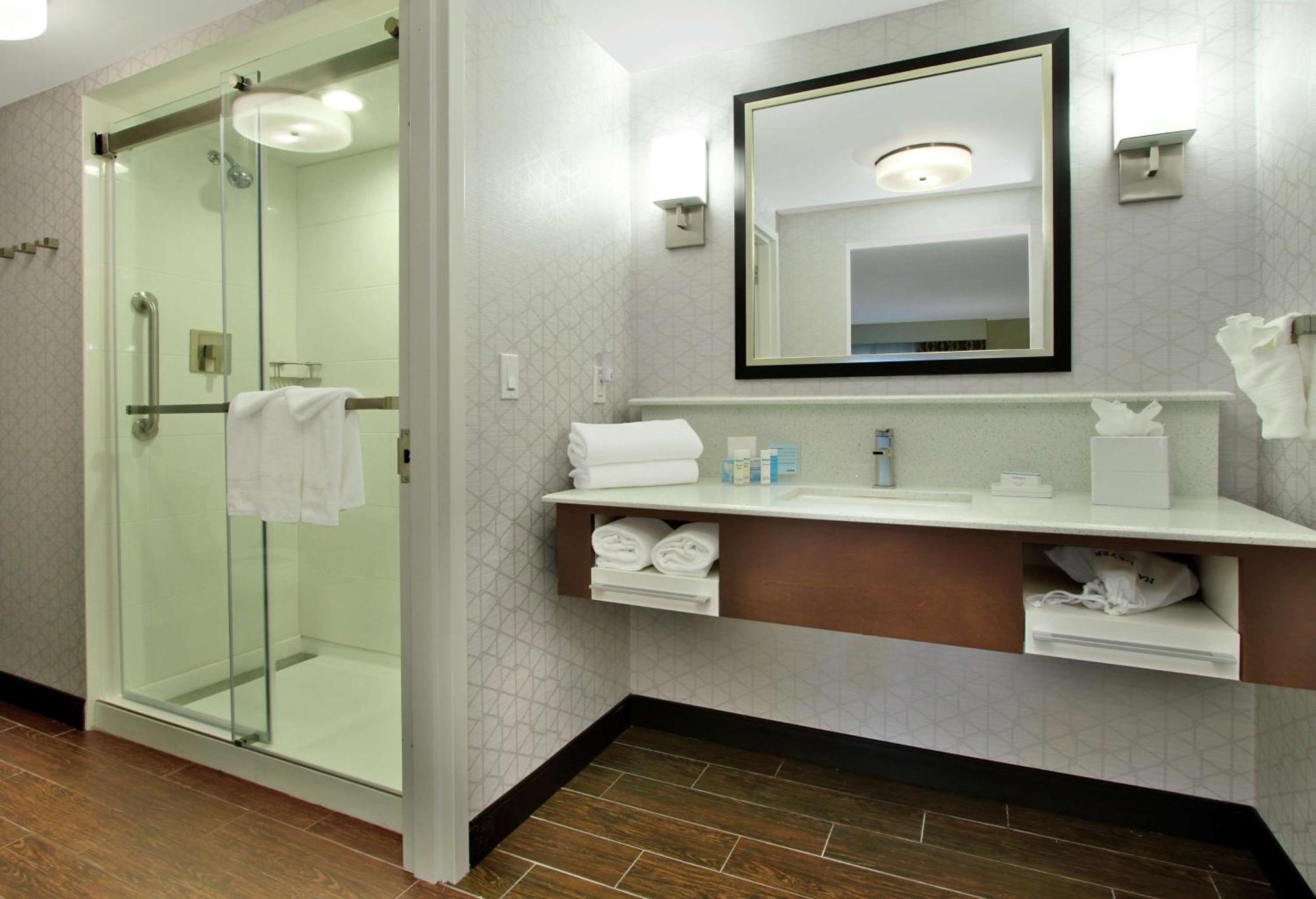 Hampton Inn & Suites By Hilton - Rockville Centre Εξωτερικό φωτογραφία
