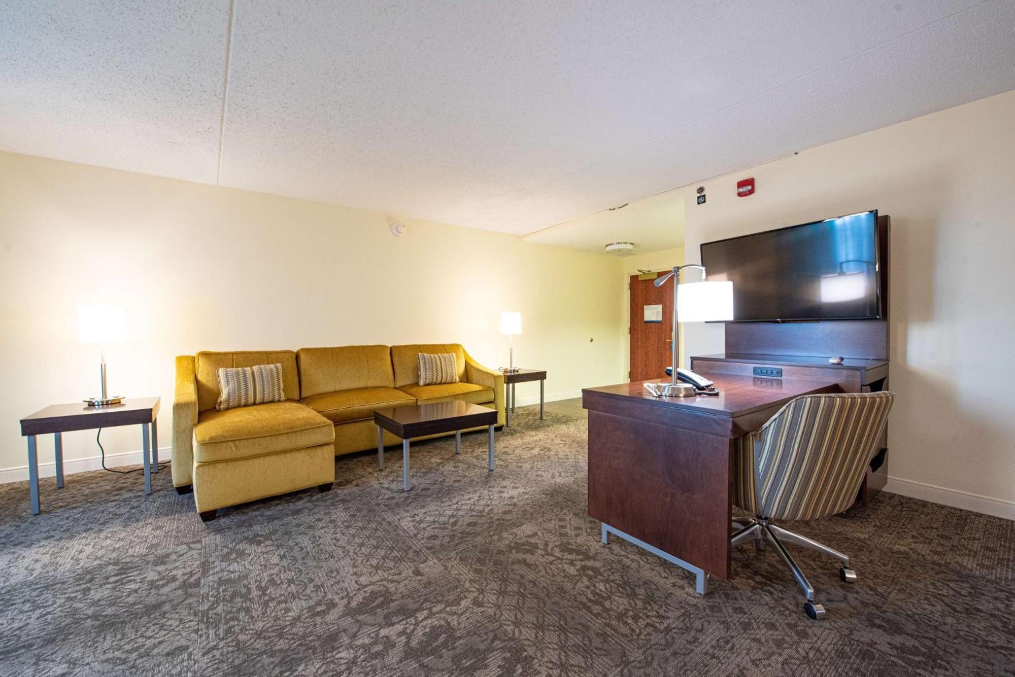 Hampton Inn & Suites By Hilton - Rockville Centre Εξωτερικό φωτογραφία